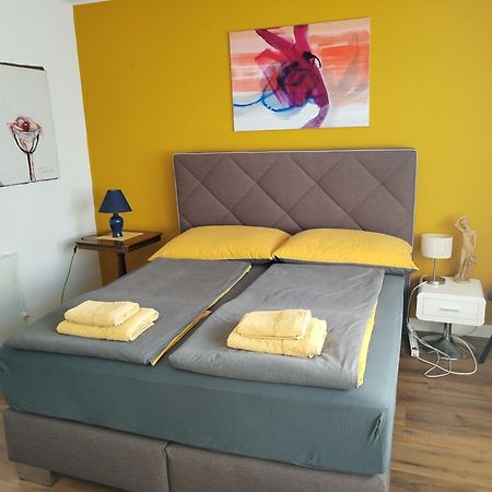 Waldeslust Warmbad Mit Balkon Und Privatem Parkplatz Apartment วิลลาค ภายนอก รูปภาพ